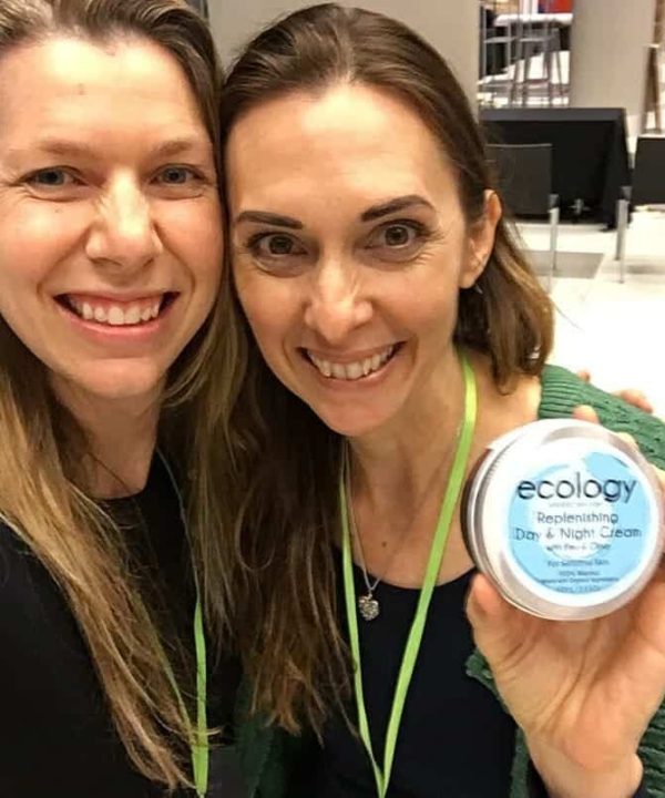 Alternative view of Replenishing Day and Night Cream with Emu and Olive