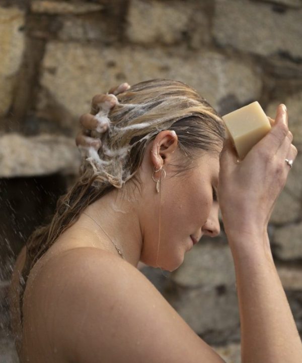 Alternative view of Tasmanian Beer & Honey Shampoo Bar (ginger, cinnamon, nutmeg)