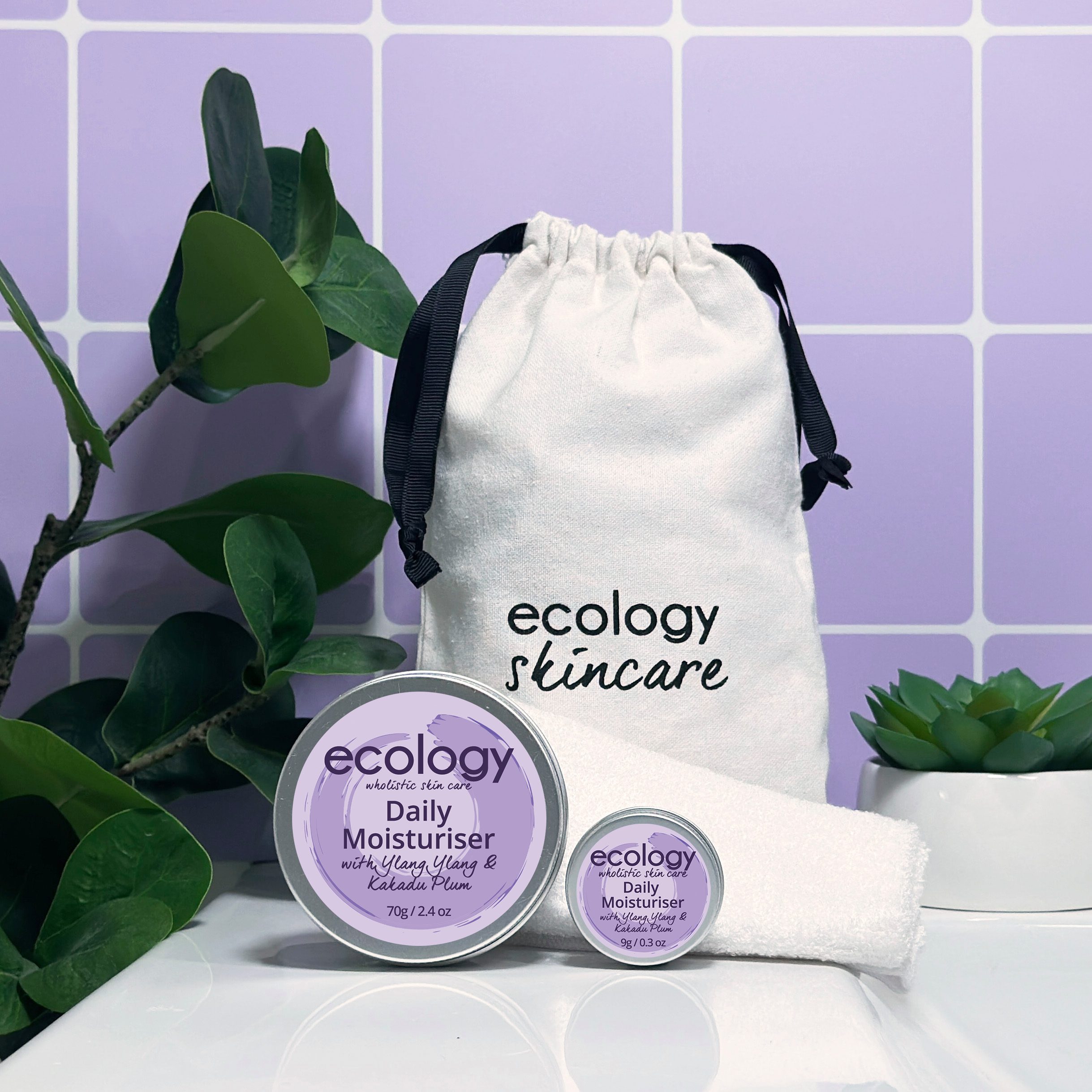 Home & Away Holiday Set